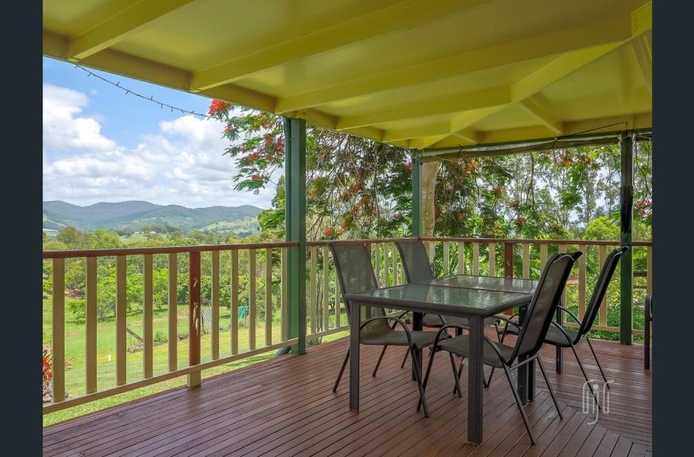Amamoor Homestead And Country Cottages Buitenkant foto