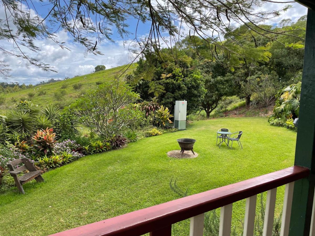 Amamoor Homestead And Country Cottages Buitenkant foto